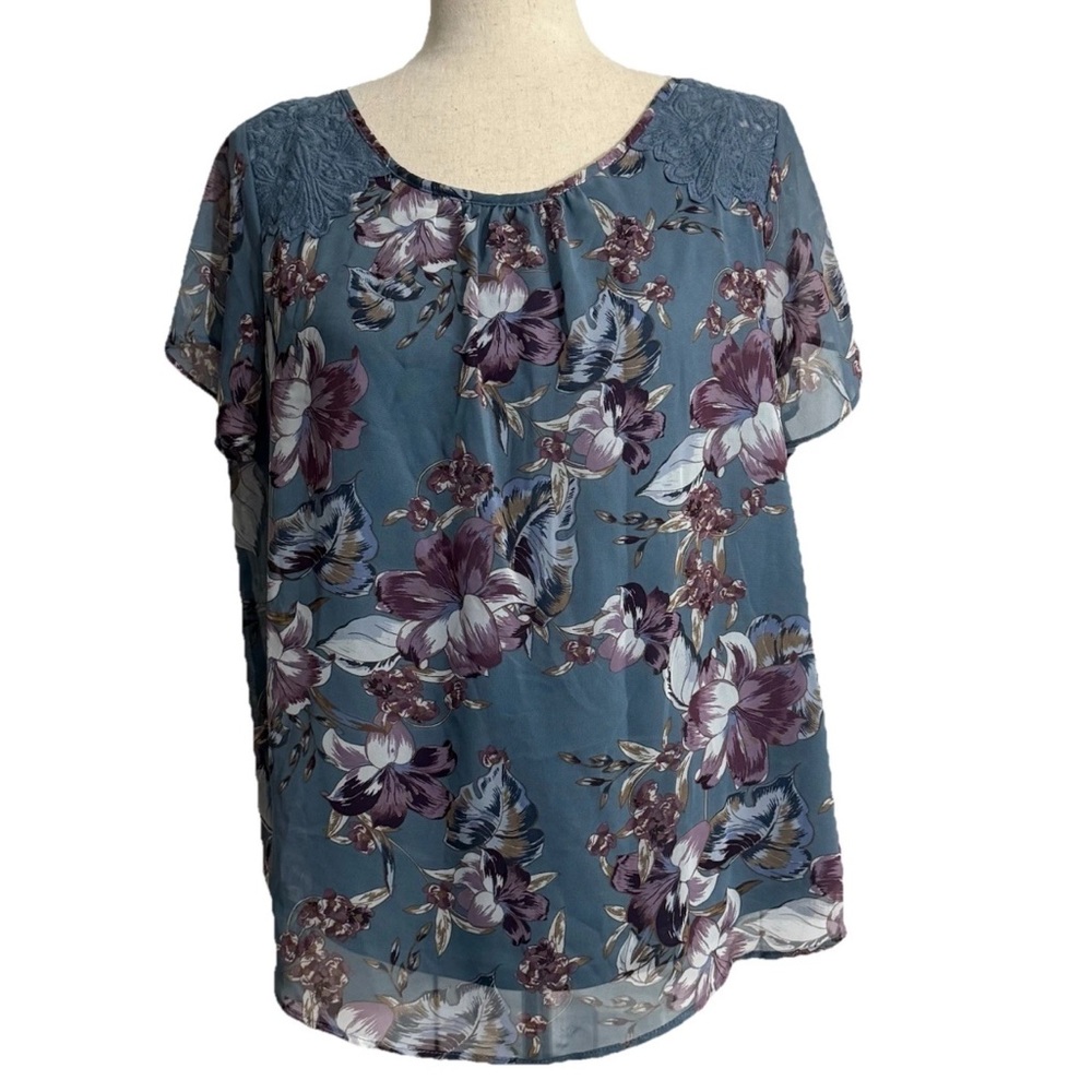 ☀️ $5 sale Apartment 9 Petite XL Blouse Floral Blue Short Sleeve